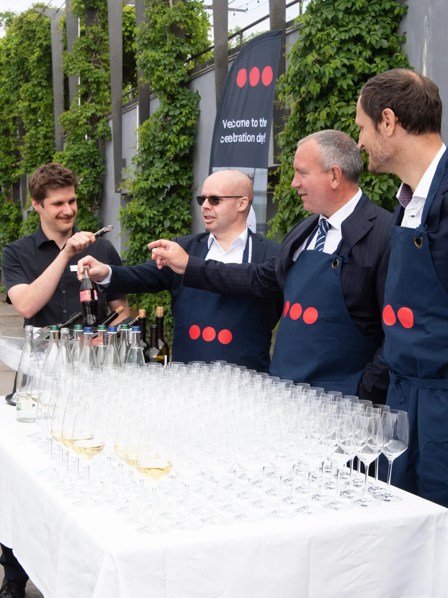 Apéritif servi lors du jubilé des 50 ans de Protectas organisé par Moon Suisse