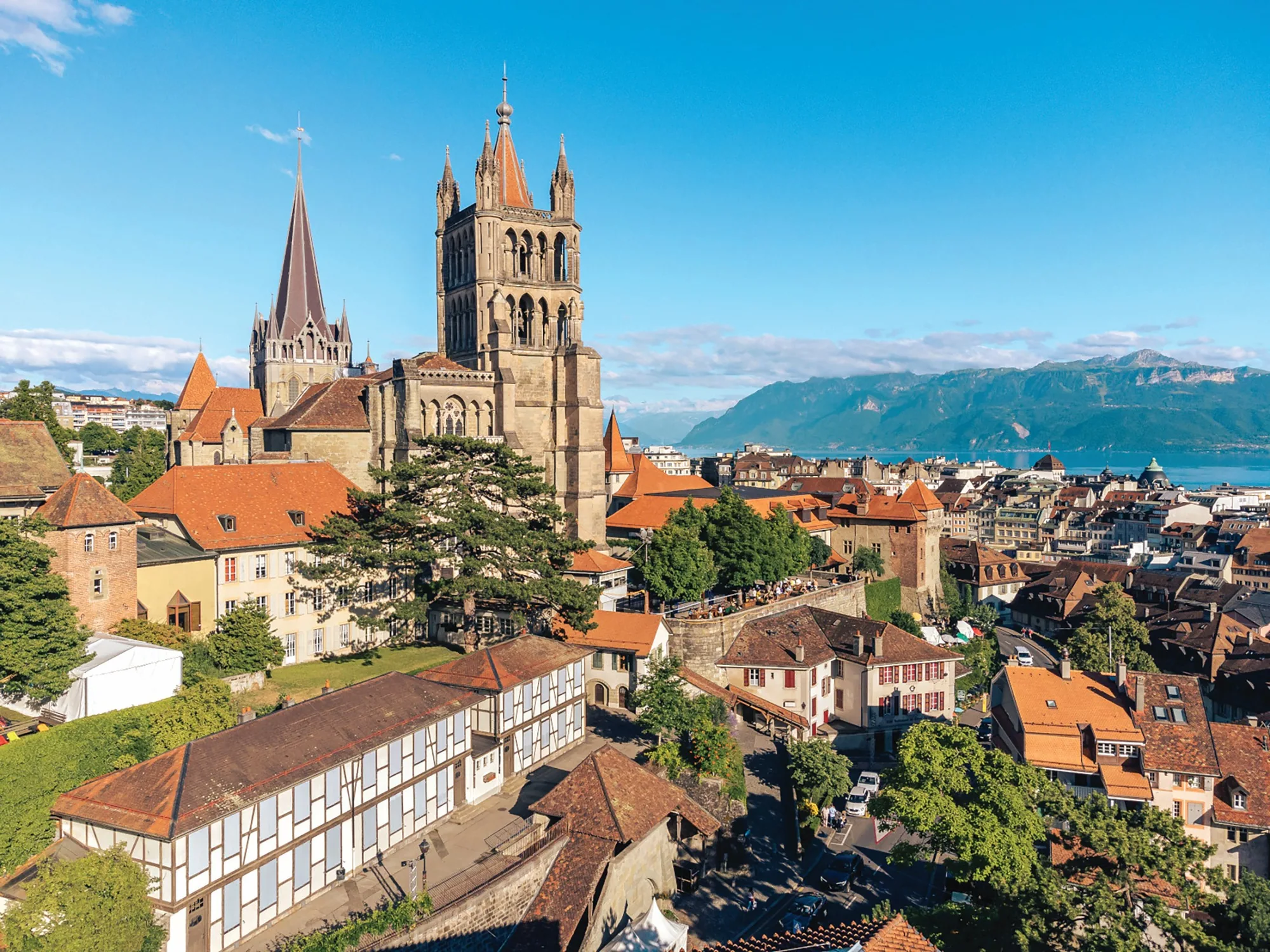Cathédrale et vieille ville de Lausanne, agence Moon à Lausanne, Moon Suisse